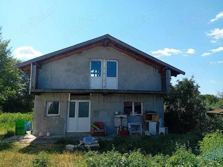 Casă cu Teren 152 Mp în Central