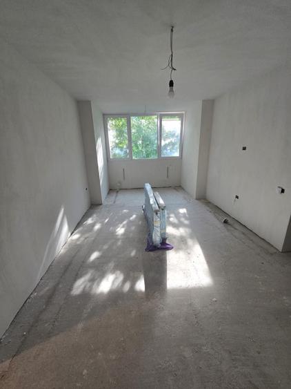 Apartament cu 2 camere semidecomandat în Țiglina 1