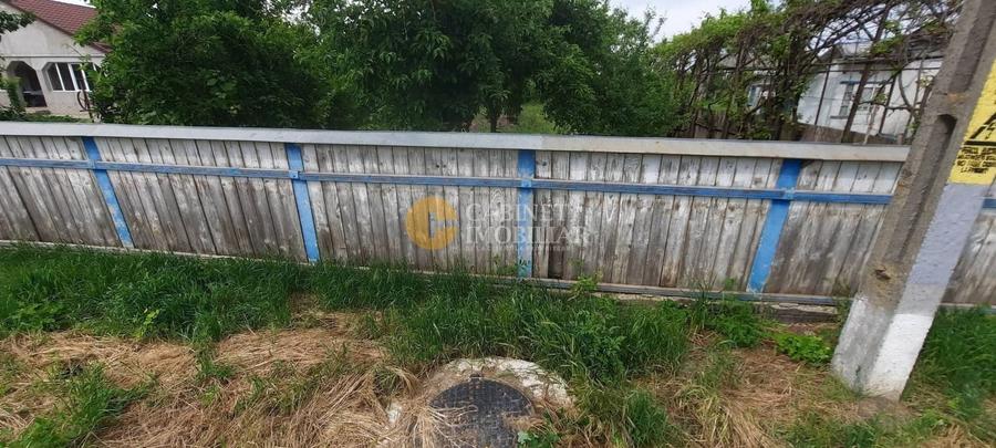 Casă individuală cu 3 camere cu Canalizare în Țuțora
