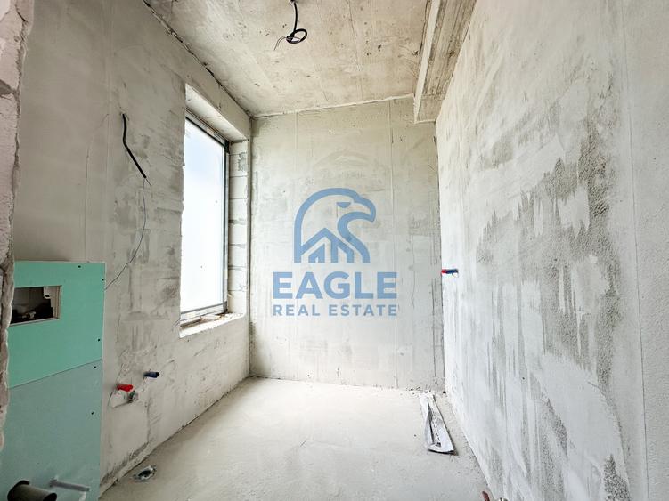 Casă individuală cu 4 camere cu Canalizare în Palazu Mare