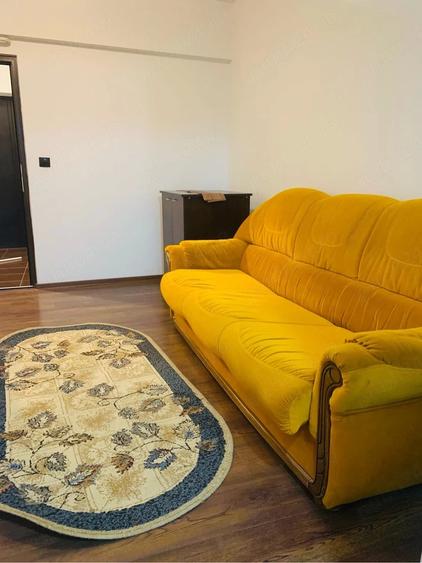 Garsonieră decomandată în Viziru 1
