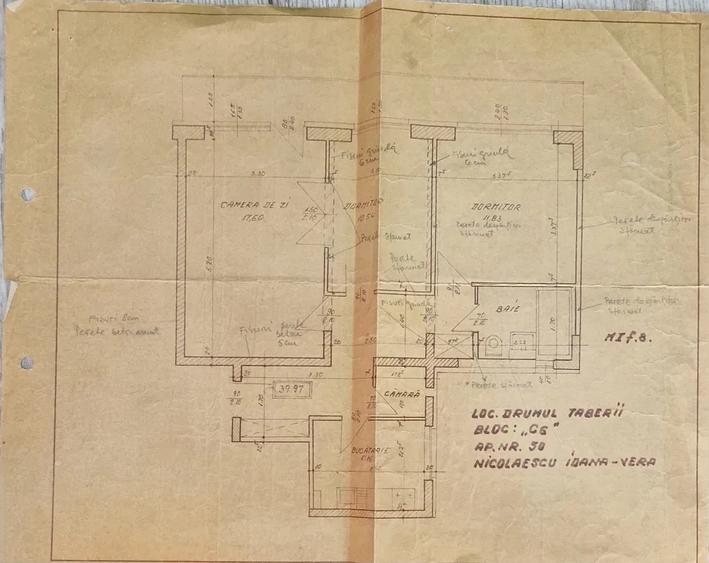 Apartament cu 3 camere decomandat în Drumul Taberei