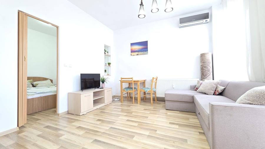 Apartament cu 2 camere semidecomandat în UTA