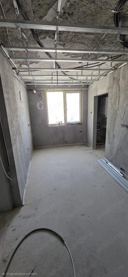 Apartament cu 3 camere semidecomandat în Petros
