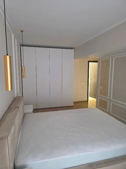 Apartament cu 3 camere în Drumul Taberei