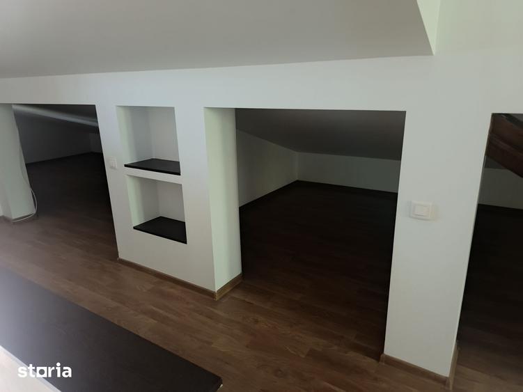 Casă cu 4 camere cu Teren 400 Mp în Central