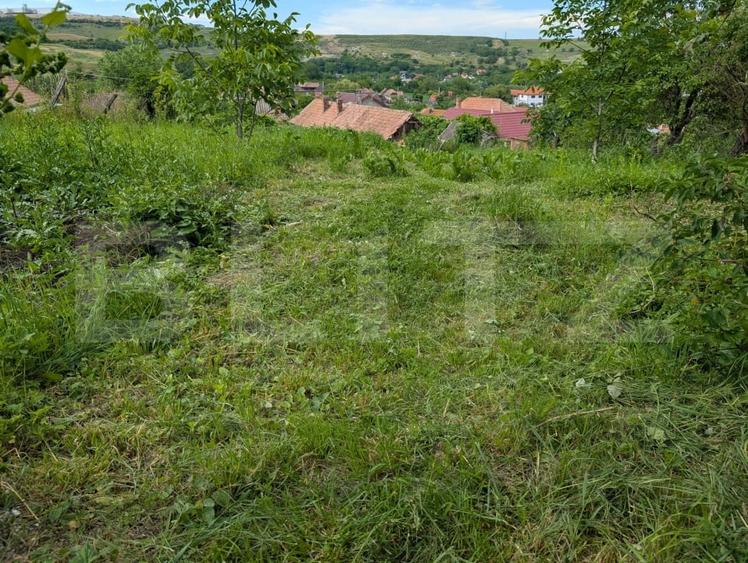 Casă individuală cu 2 camere cu Teren 2111 Mp în Săndulești