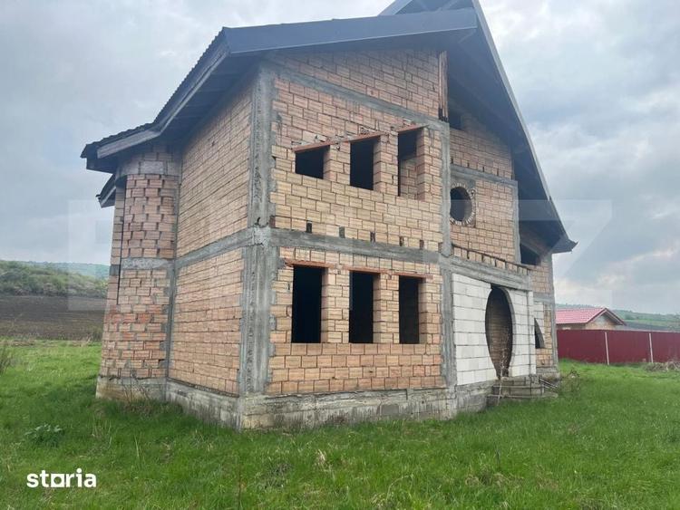 Casa la rosu de vanzare, 260 mp, zona Santana de Mures - 10