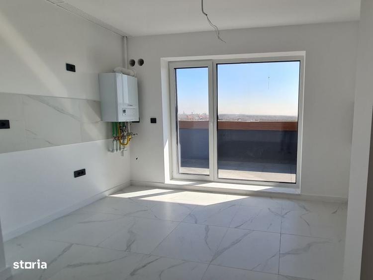 Apartament cu 2 camere decomandat în Titan