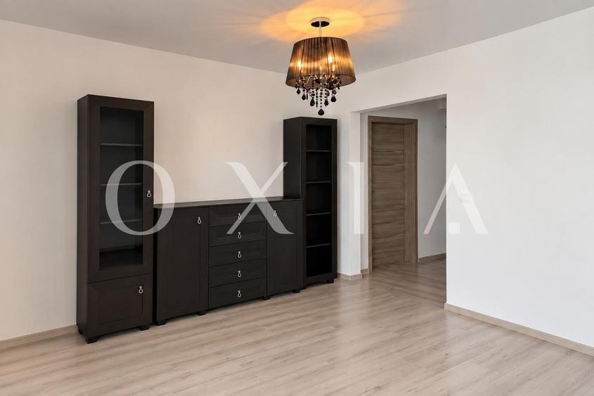 Apartament cu 3 camere decomandat, mobilat în Lipovei