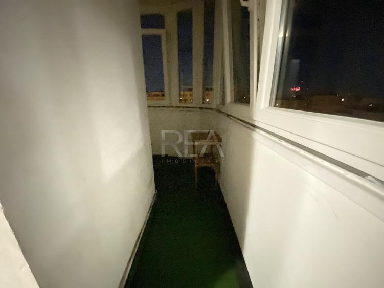 Apartament cu 2 camere semidecomandat, mobilat în Rahova
