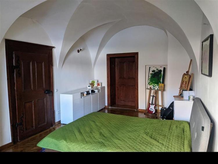 Apartament cu 2 camere decomandat, mobilat în Ultracentral