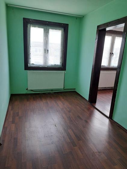 Apartament cu 2 camere semidecomandat în Solidarității