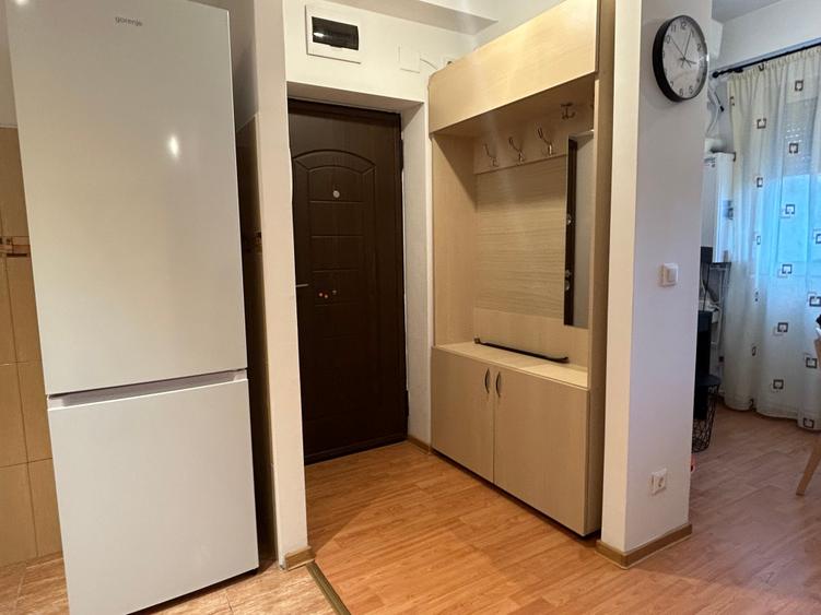 Apartament cu 3 camere în Torontalului