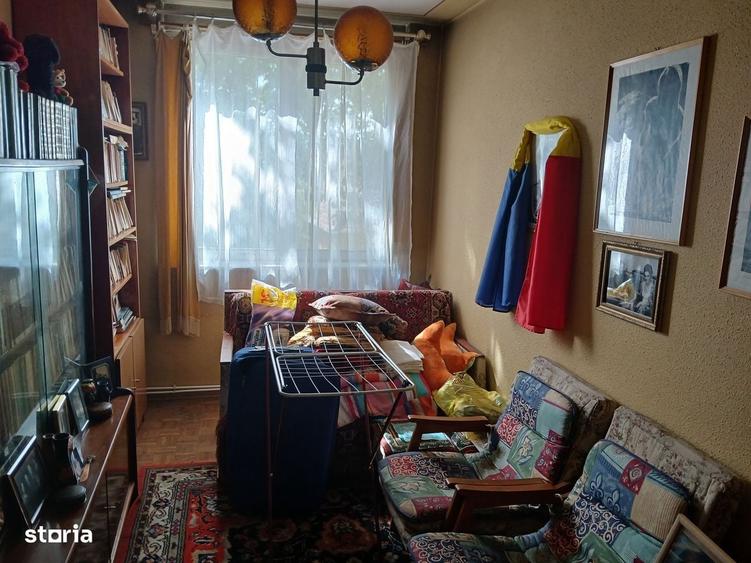 Apartament cu 3 camere decomandat în Grigorescu