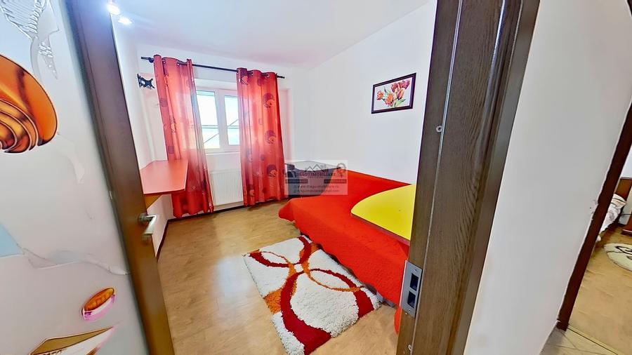 Apartament cu 3 camere decomandat în Nord