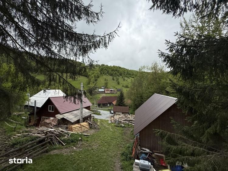 Casă cu 6 camere cu Teren 386 Mp în Băișoara