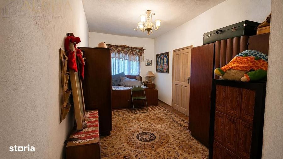 Casă cu 4 camere în Galații Bistriței
