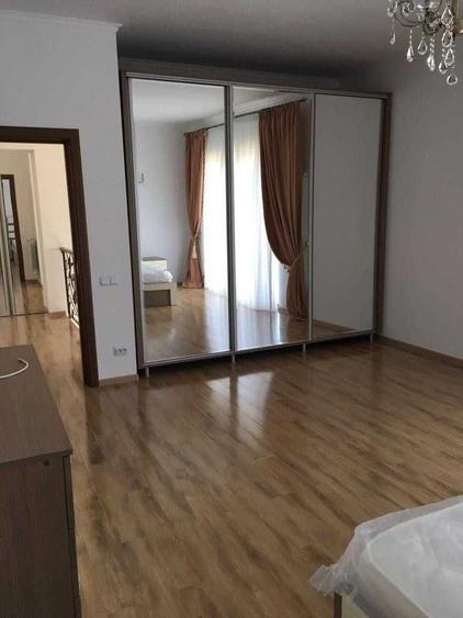 Casă cu 4 camere cu Teren 350 Mp în Chiajna