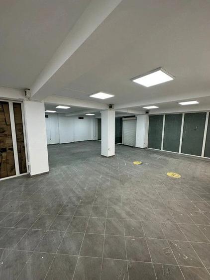 Spațiu comercial, de 160 mp, în Central