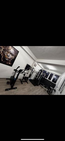 Apartament cu 3 camere decomandat în Exterior Vest