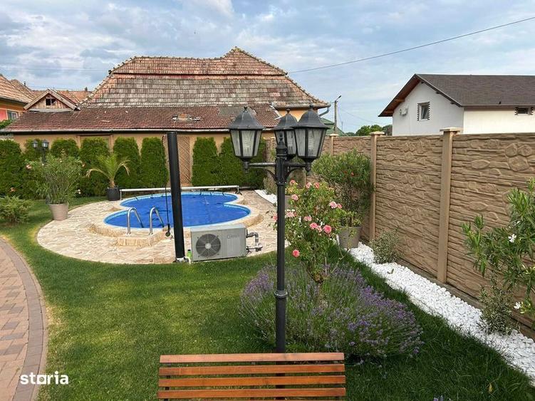 Casă cu 4 camere cu Teren 350 Mp în Central