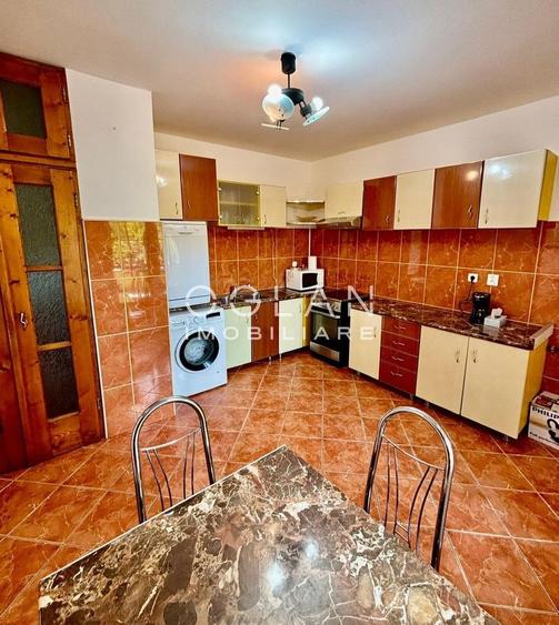 Casă individuală cu 5 camere cu Canalizare în Calea Dumbrăvii