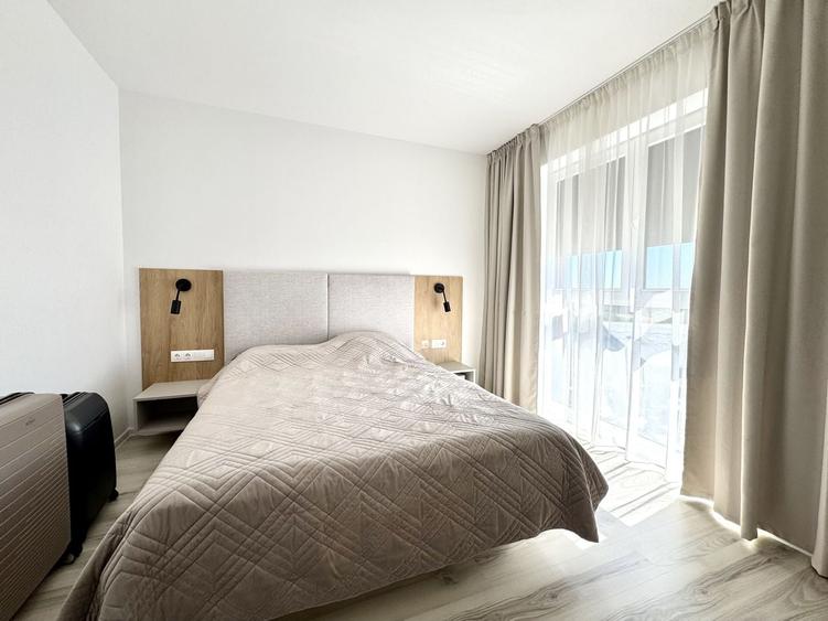 Apartament cu 3 camere decomandat, mobilat în Lipovei