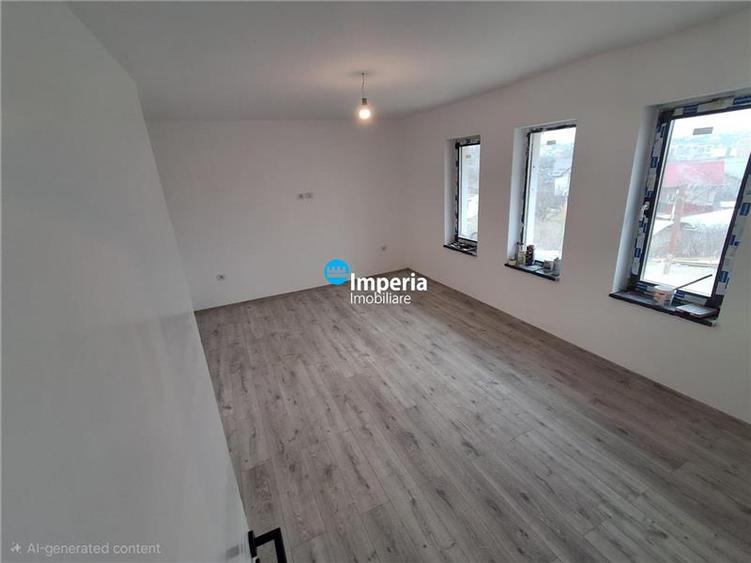 Casă individuală cu 3 camere cu Teren 300 Mp în Bucium