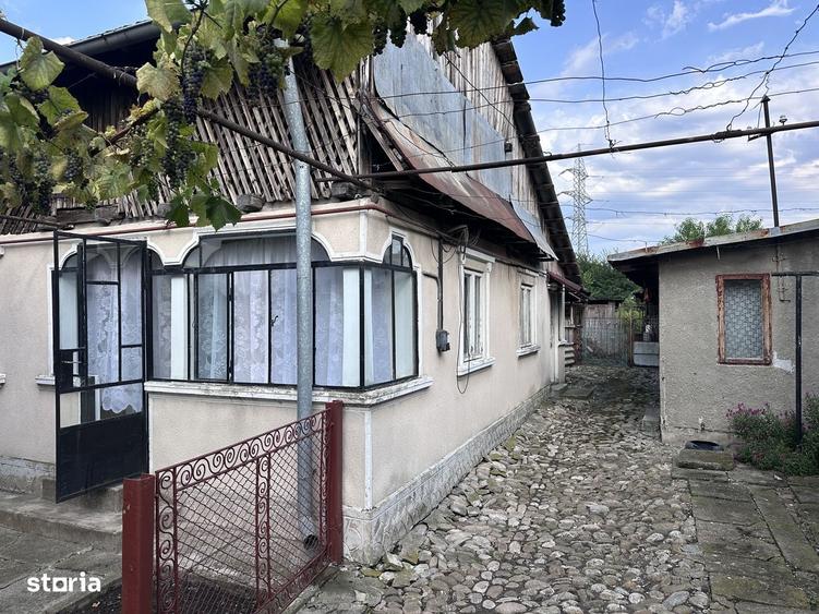 Casă cu 3 camere cu Teren 790 Mp în Doicești