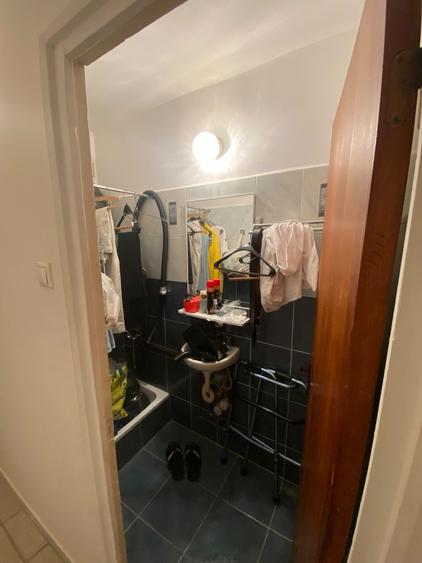 Apartament cu 3 camere decomandat în Dristor