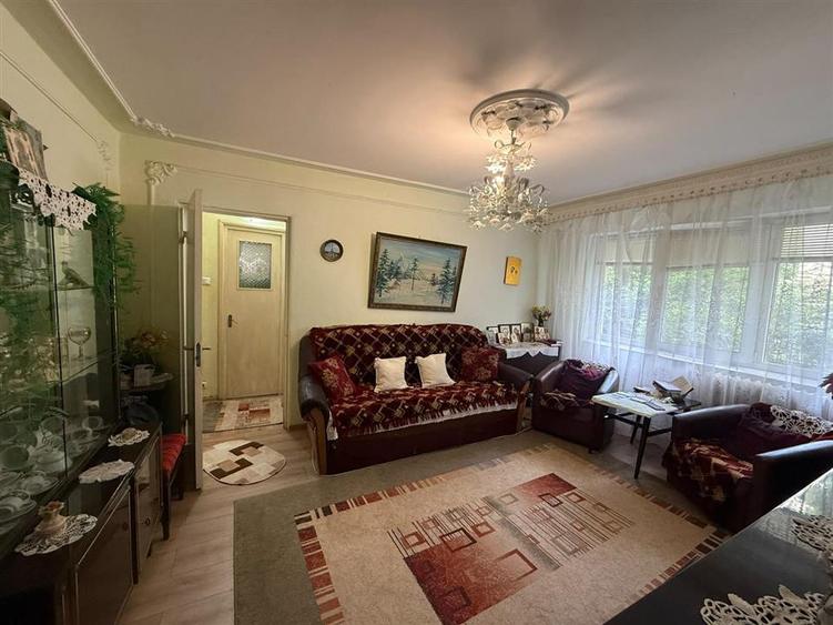 Apartament cu 2 camere semidecomandat în Păcurari