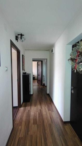 Apartament cu 3 camere decomandat în Balotești
