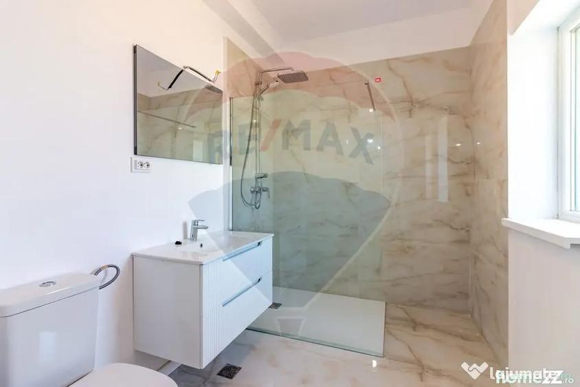Casă cu 4 camere cu Teren 450 Mp în Săbăreni