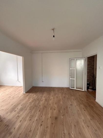Apartament  de vânzare în mun. Câmpia Turzii, jud. Cluj, zonă centrala - 2
