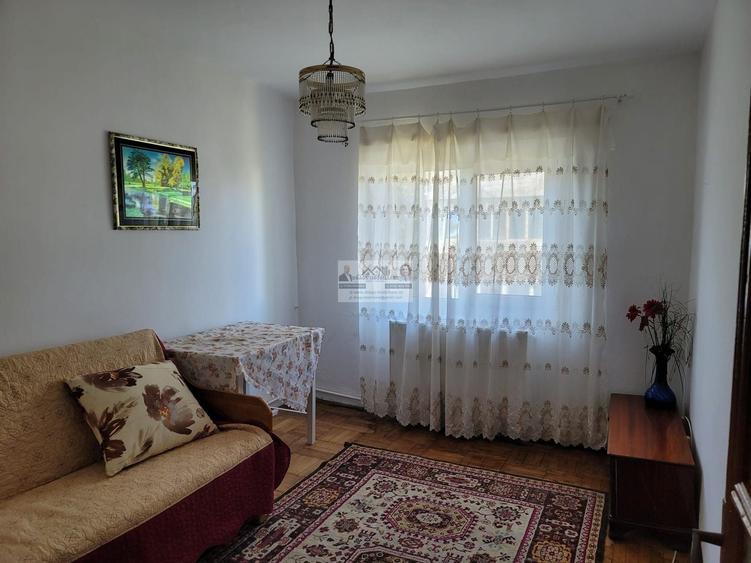 Apartament cu 2 camere decomandat în Sud