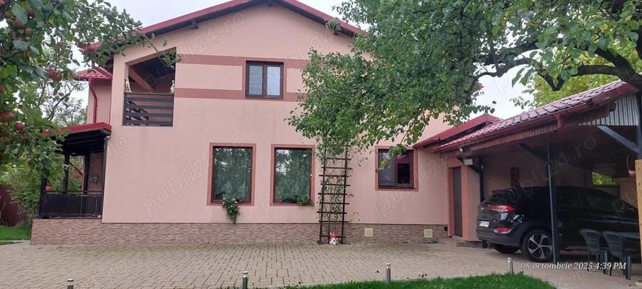 Casă cu 6 camere în Bordenii Mici