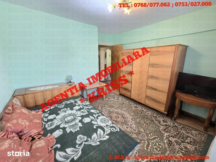 Apartament cu 3 camere decomandat în Exercițiu