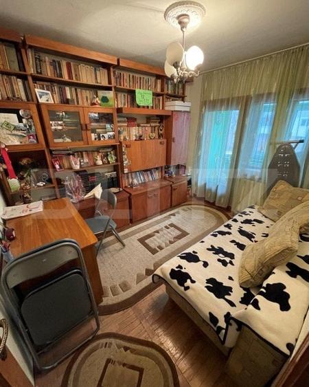 Apartament cu 4 camere semidecomandat, mobilat în Fălticeni