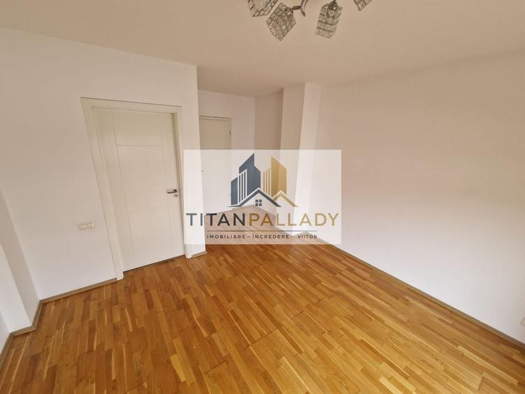 Apartament cu 3 camere decomandat în Nord-Est