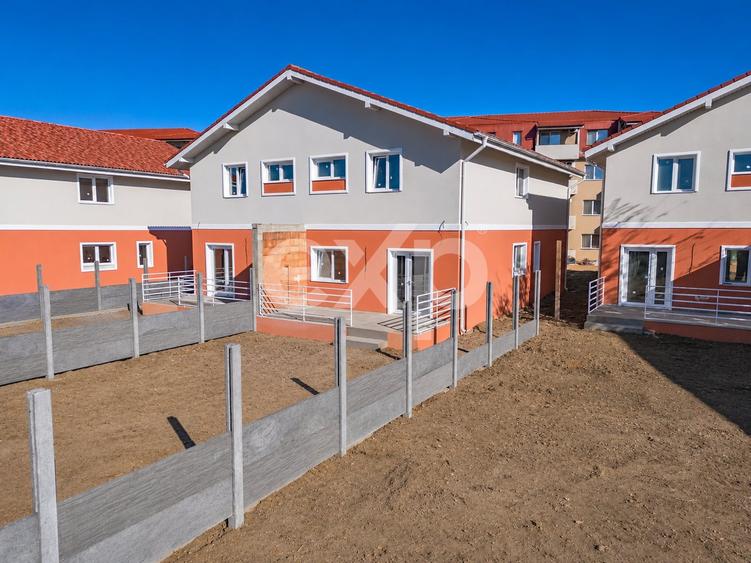 Duplex cu 5 camere cu Teren 300 Mp în Giroc