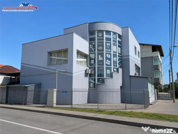 Spațiu comercial, de 450 mp, în Vest
