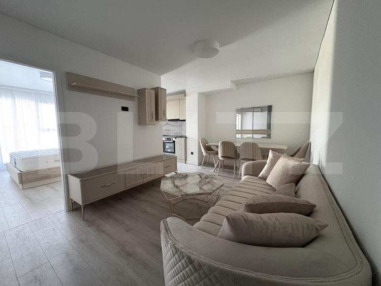 Apartament 3 camere, lux, parcare, zona UMF - 2