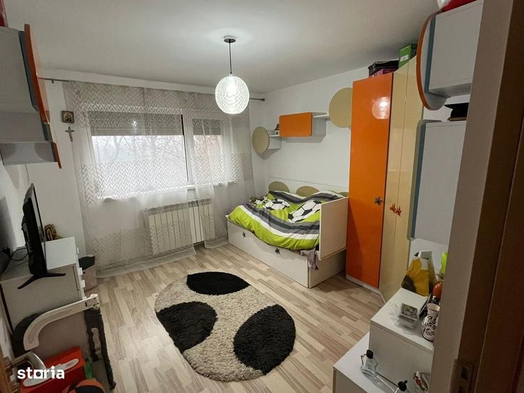 Apartament 3 camere -Zona Sud - 70 mp - 78000 euro negociabil - 5