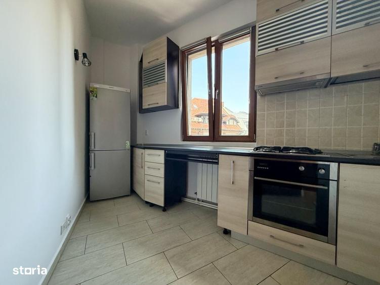 Apartament cu 2 camere decomandat în Magheru