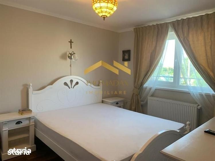 Casă cu 4 camere cu Teren 250 Mp în Sânmihaiu Român