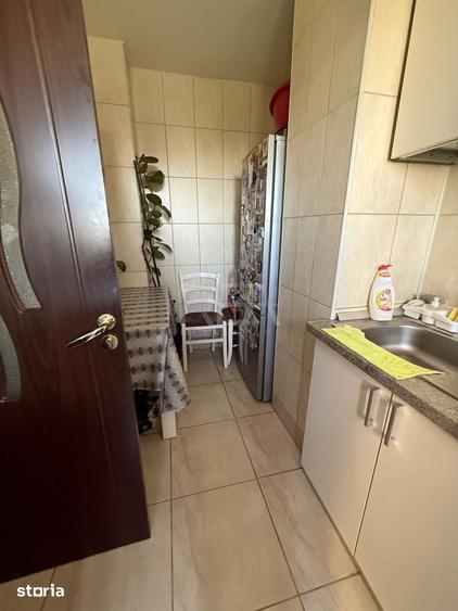 Apartament cu 3 camere decomandat în Drumul Taberei