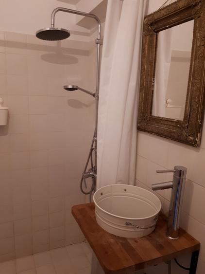 Apartament cu 2 camere nedecomandat, mobilat în Kogălniceanu