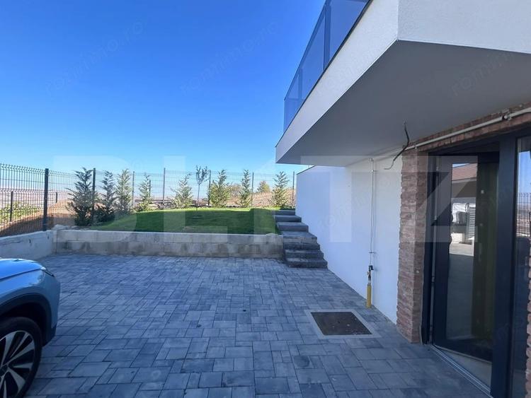 Casă cu 5 camere cu Teren 458 Mp în Central