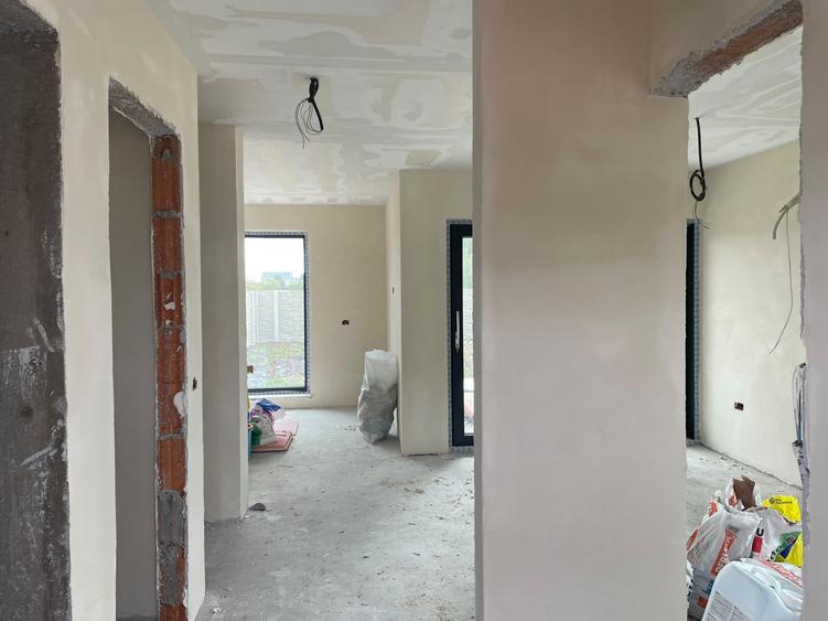 Duplex cu 4 camere cu Canalizare în Giarmata-Vii